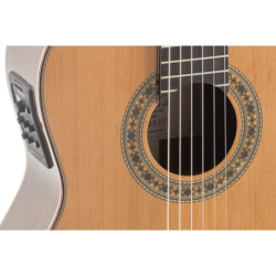 GUITARRA CLÁSICA ADMIRA A15 ELECTRIFICADA CON FISHMAN SERIE ARTESANÍA | MÚSICA BILBAO