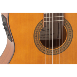 GUITARRA CLÁSICA ADMIRA JUANITA ELECTRIFICADA CON CUTAWAY FISHMAN SERIE ESTUDIO | MÚSICA BILBAO
