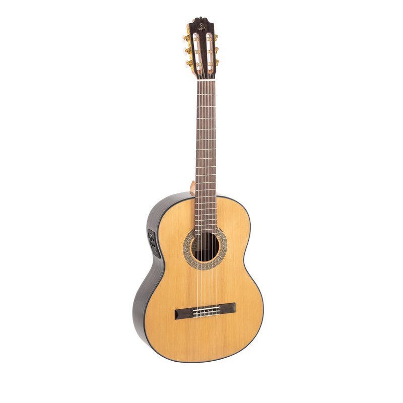 GUITARRA CLÁSICA ADMIRA A4 ELECTRIFICADA CON FISHMAN SERIE ARTESANÍA | MÚSICA BILBAO