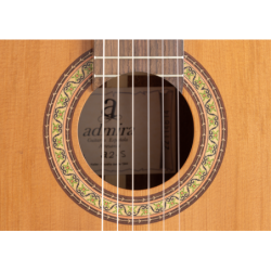 GUITARRA CLÁSICA ADMIRA A2 SATINADA ELECTRIFICADA SERIE ARTESANÍA | MÚSICA BILBAO