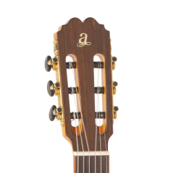 GUITARRA CLÁSICA ADMIRA JUANITA ELECTRIFICADA EQ6 CON CUTAWAY SERIE ESTUDIO