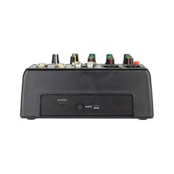 Mesa Boston 2 mono/2 estéreo interfaz USB | MÚSICA BILBAO